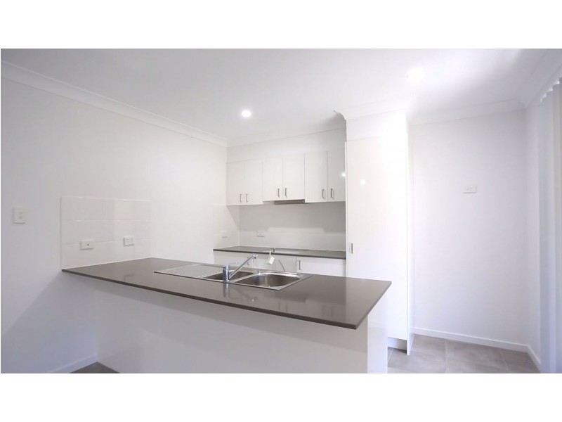 28 Dysart Drive, Holmview QLD 4207