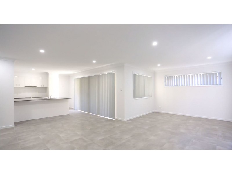 28 Dysart Drive, Holmview QLD 4207