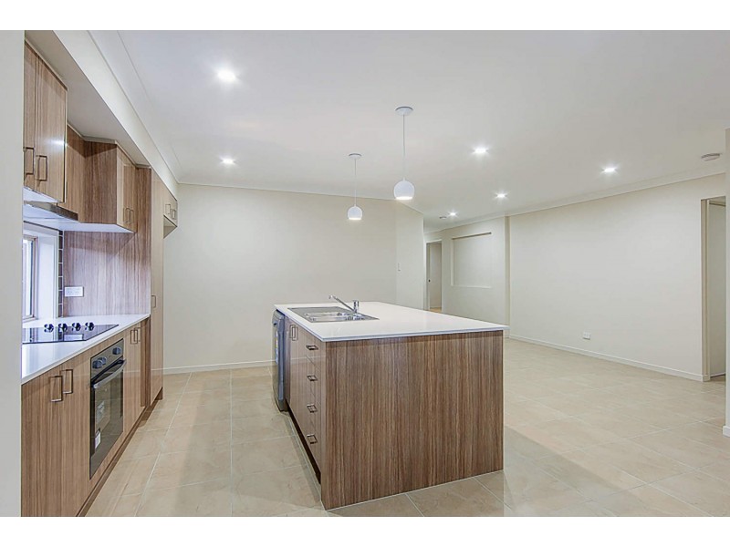 42  Clermont Street, Holmview QLD 4207