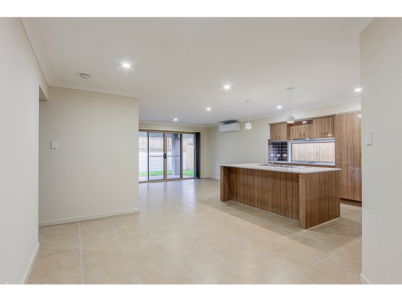 42  Clermont Street, Holmview QLD 4207