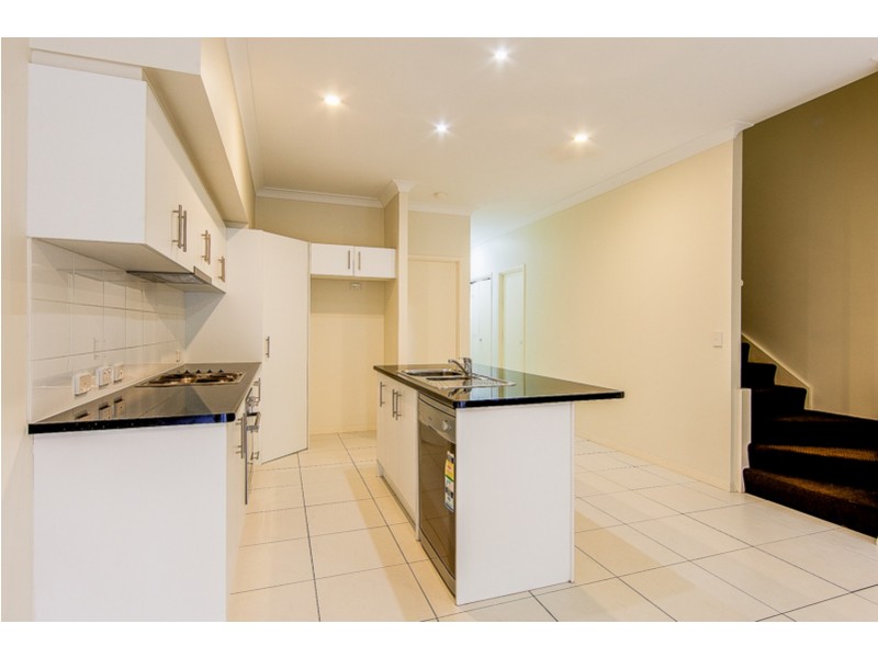 2/1 Frankland Avenue, Waterford QLD 4133