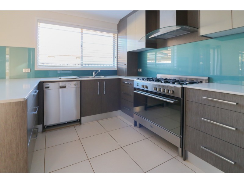 13 Turana Street, Coombabah QLD 4216