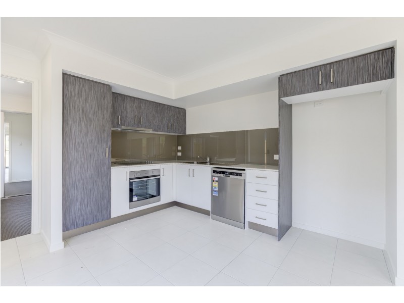 2/28 Herbst Drive, Bahrs Scrub QLD 4207