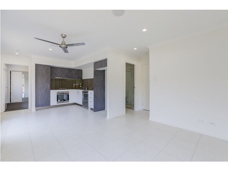 2/28 Herbst Drive, Bahrs Scrub QLD 4207