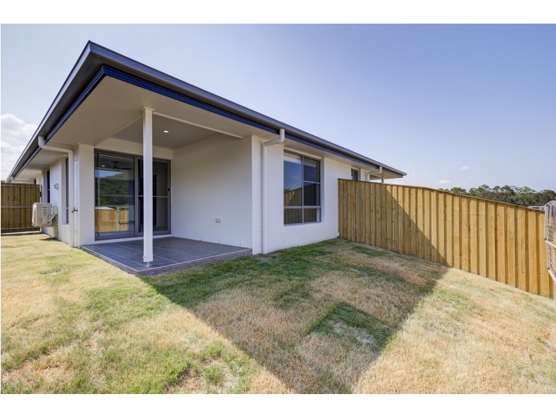 2/28 Herbst Drive, Bahrs Scrub QLD 4207