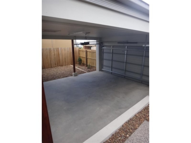 63 Damian Leeding Way, Upper Coomera QLD 4209