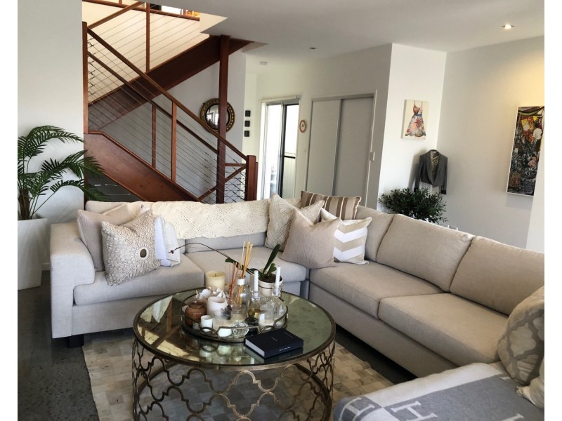 1/5 Nankeen Avenue, Paradise Point QLD 4216