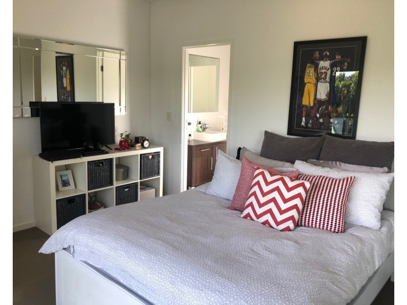 1/5 Nankeen Avenue, Paradise Point QLD 4216