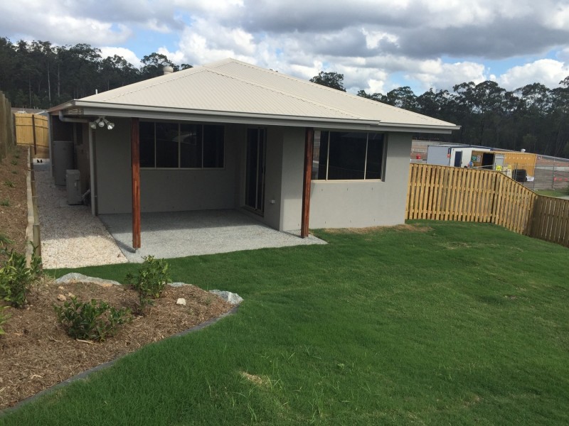 10 Sunstone Avenue, Pimpama QLD 4209
