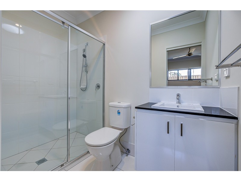 1/5 Merino Street, Park Ridge QLD 4125