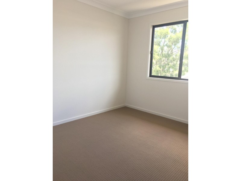 14B St Andrews Drive, Leichhardt QLD 4305