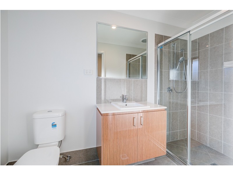 39 Montana Circuit, Logan Reserve QLD 4133