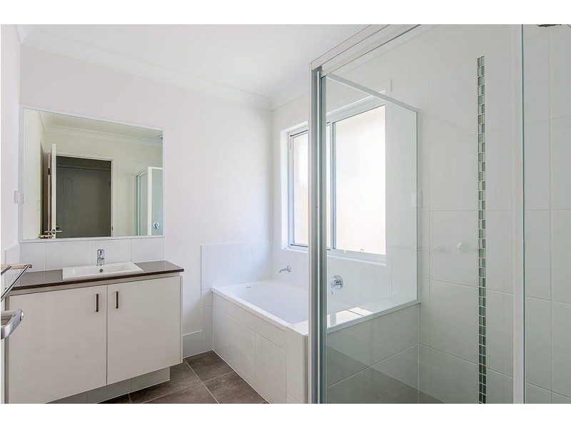 21 Clermont Street, Holmview QLD 4207