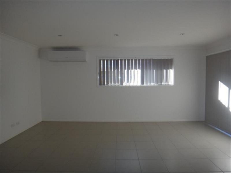27 Hasemann Crescent, Upper Coomera QLD 4209