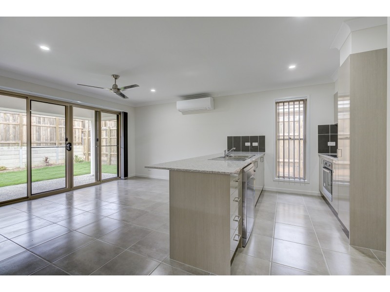 39 Gillian Drive, Coomera QLD 4209