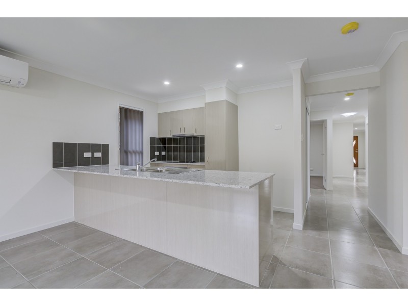39 Gillian Drive, Coomera QLD 4209