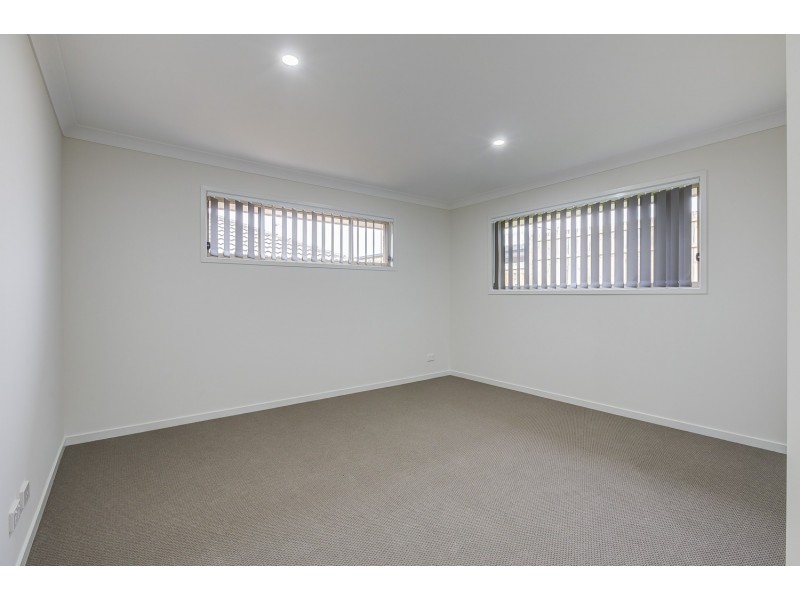 39 Gillian Drive, Coomera QLD 4209