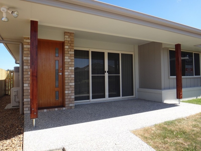 65 Damian Leeding Way, Upper Coomera QLD 4209