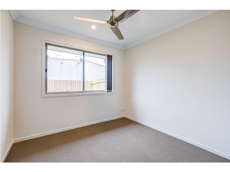 2/38 Flowers Drive, Coomera QLD 4209