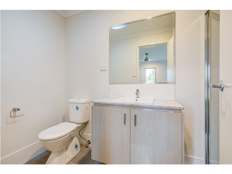 2/38 Flowers Drive, Coomera QLD 4209