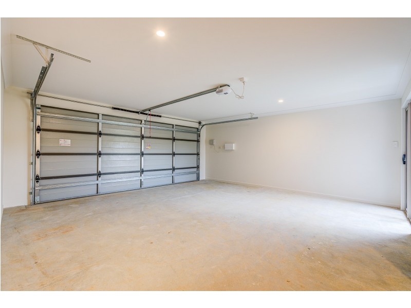 2/38 Flowers Drive, Coomera QLD 4209