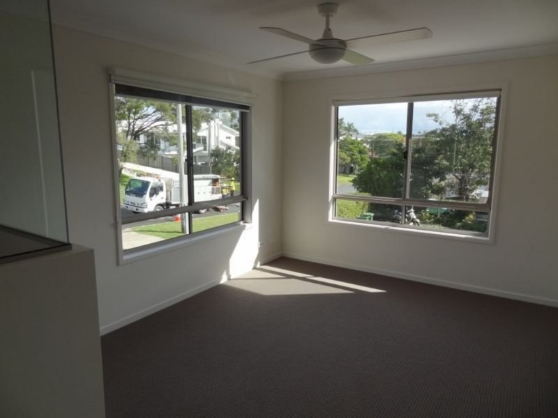 1/79 Falconer Street, Southport QLD 4215