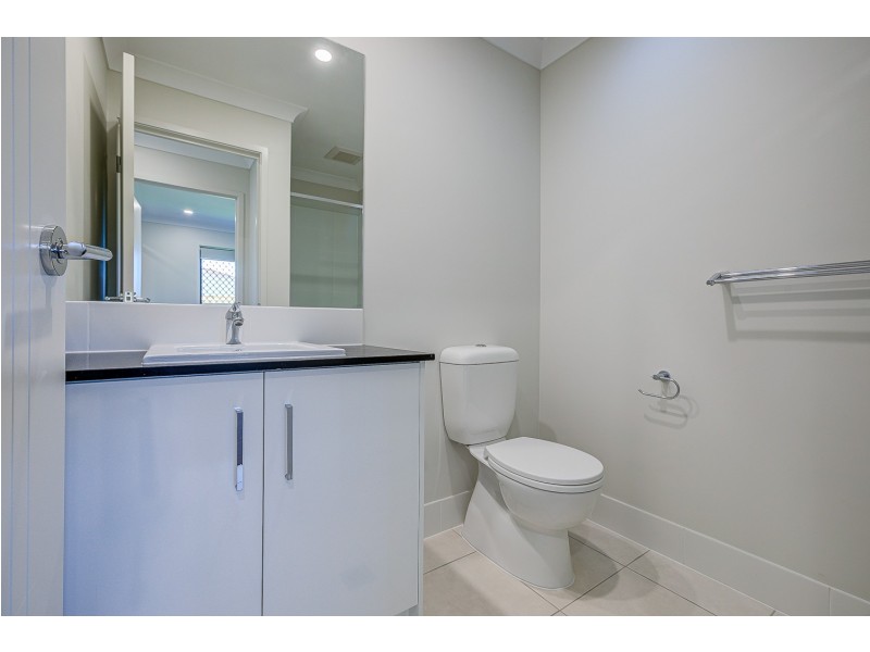 B/73 Montana Circuit, Logan Reserve QLD 4133