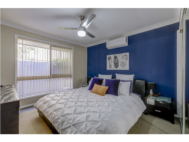 21 Ashgrove Avenue, Runaway Bay QLD 4216