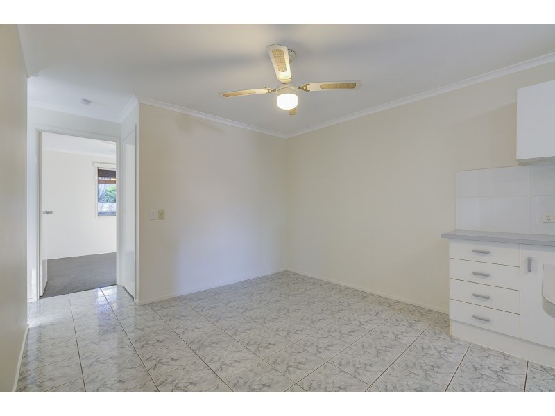 2/299 Government Road, Labrador QLD 4215