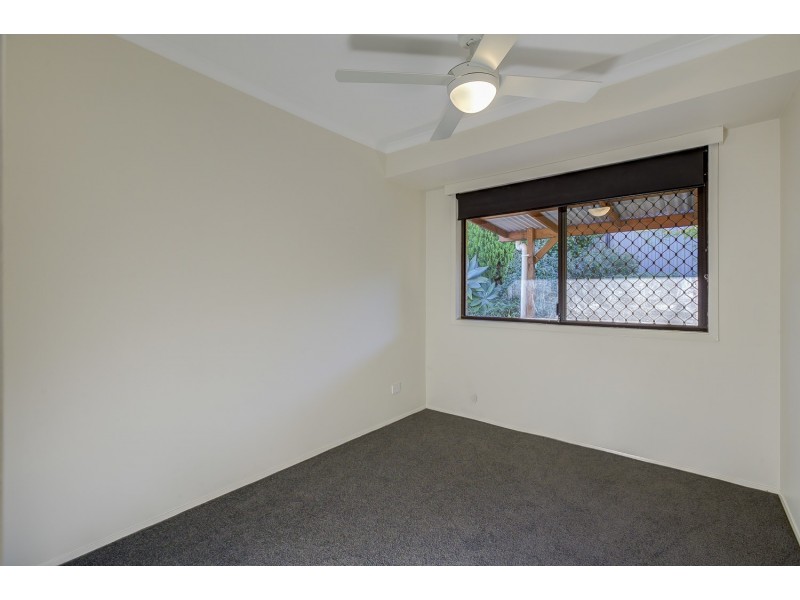 2/299 Government Road, Labrador QLD 4215