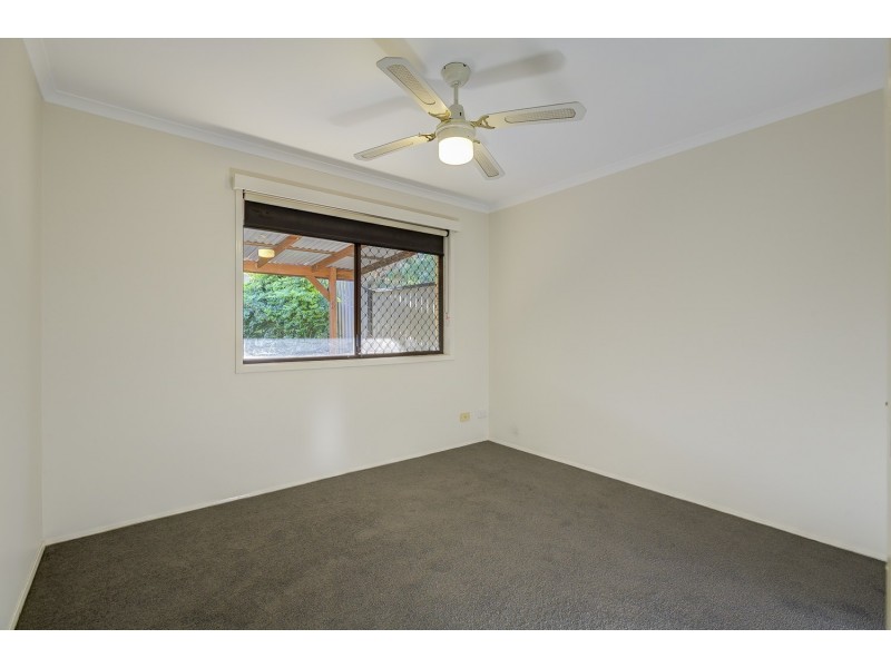 2/299 Government Road, Labrador QLD 4215