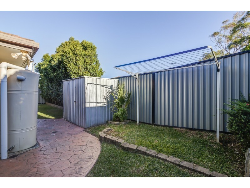 2/299 Government Road, Labrador QLD 4215