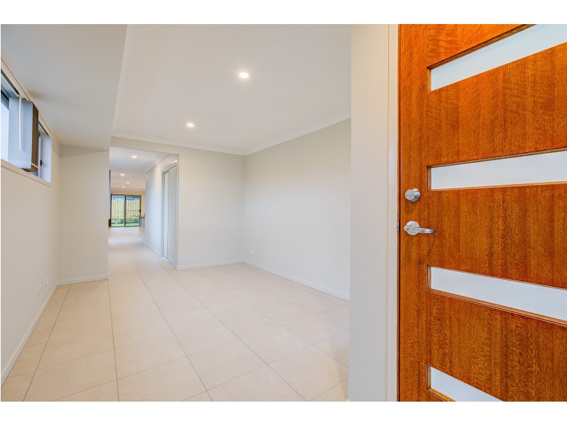 13 Merino Street, Park Ridge QLD 4125