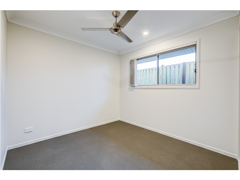 13 Merino Street, Park Ridge QLD 4125