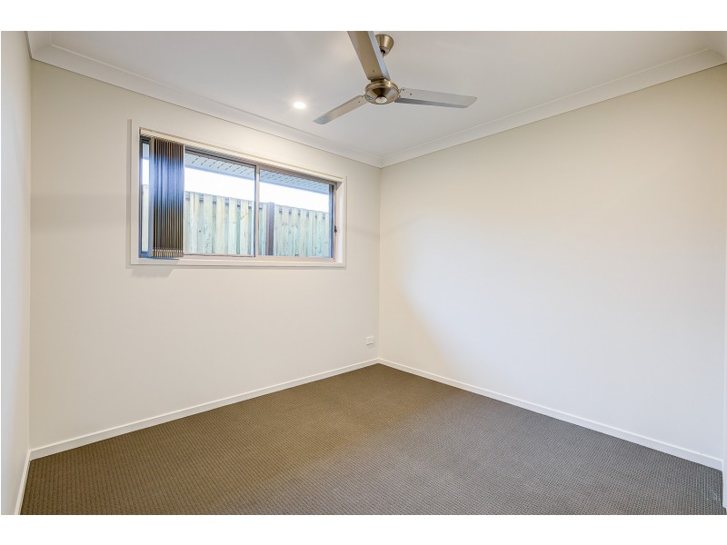 13 Merino Street, Park Ridge QLD 4125