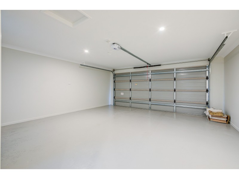 13 Merino Street, Park Ridge QLD 4125