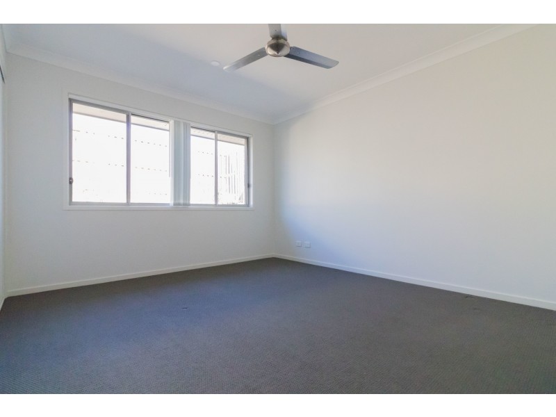 70 Fountain Street, Pimpama QLD 4209