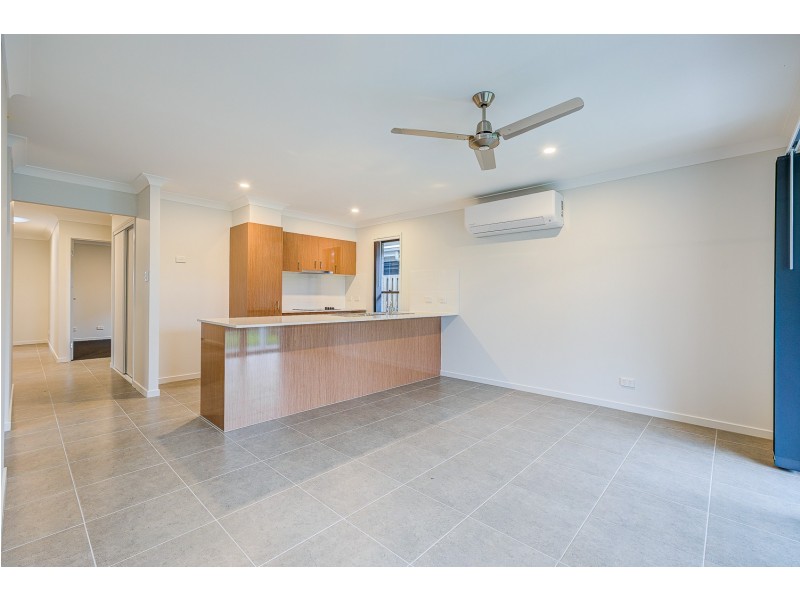 9 Angus Court, Park Ridge QLD 4125