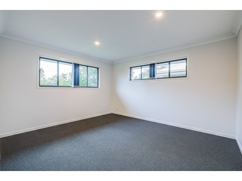 9 Angus Court, Park Ridge QLD 4125