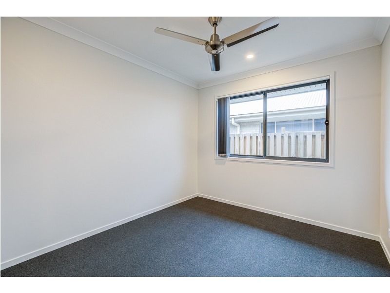 9 Angus Court, Park Ridge QLD 4125