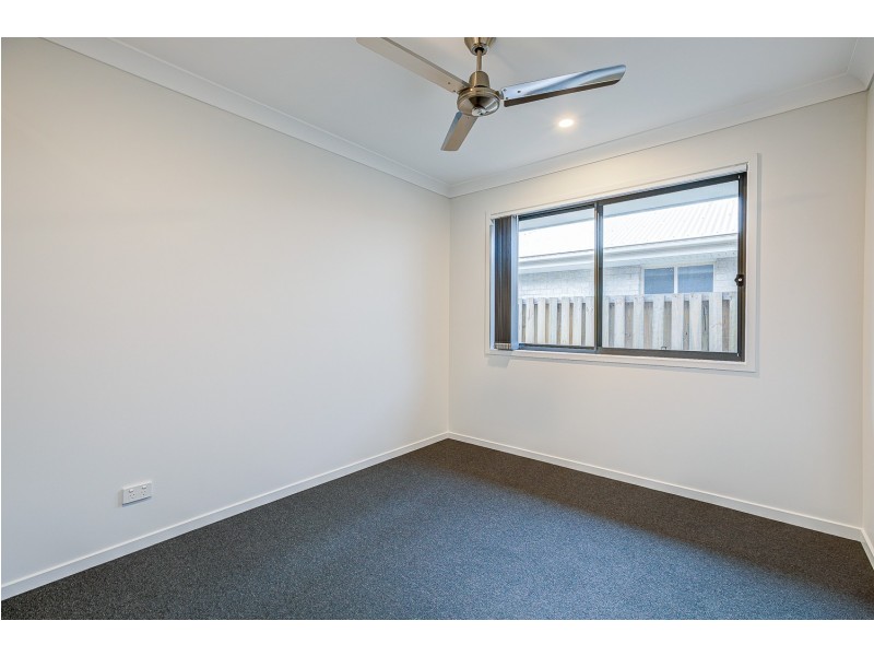 9 Angus Court, Park Ridge QLD 4125