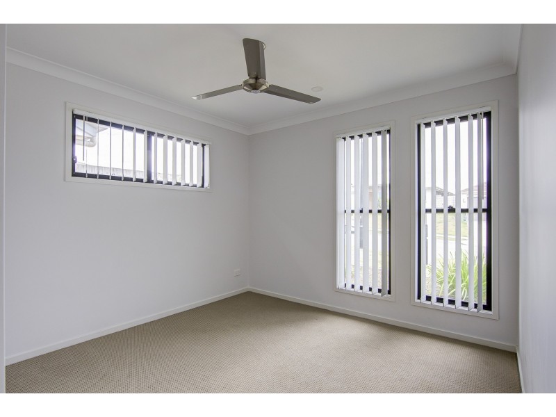 30 Greenwich Avenue, Pimpama QLD 4209