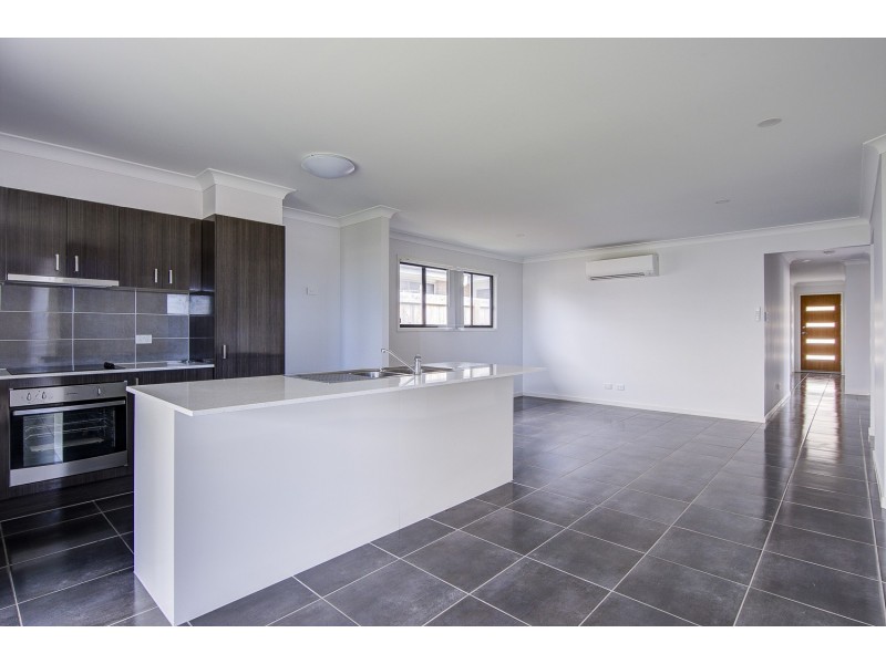 30 Greenwich Avenue, Pimpama QLD 4209