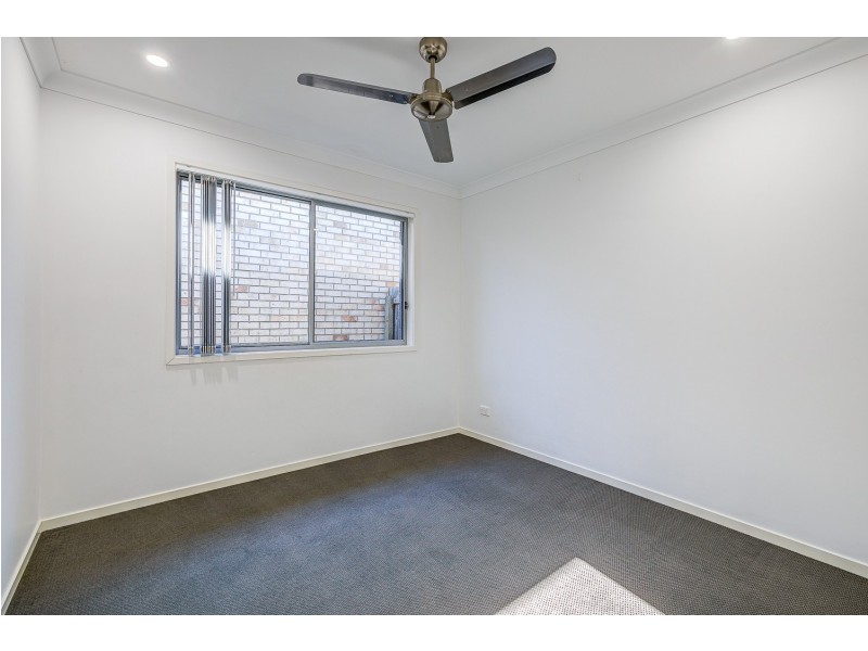 19 Maurie  Pears Crescent, Pimpama QLD 4209