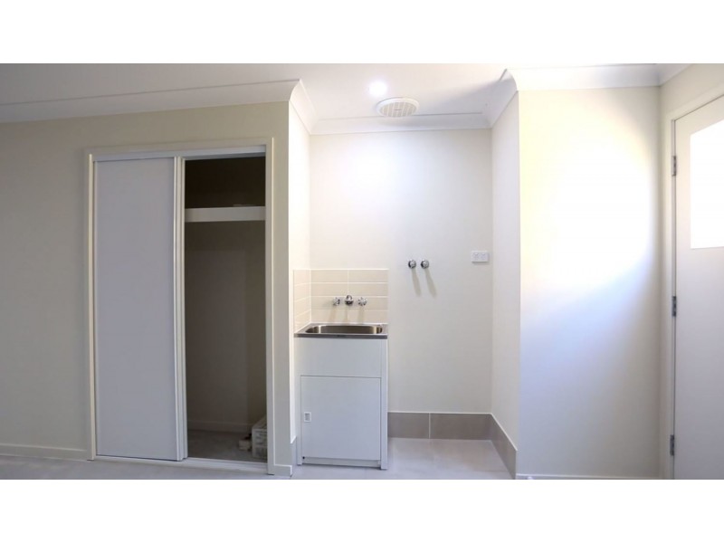 2 Zhang Street, Holmview QLD 4207