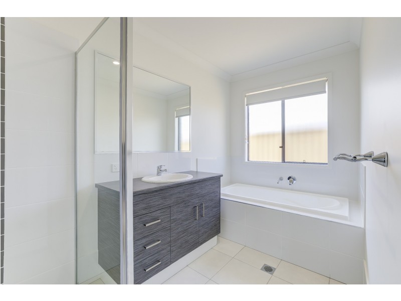 26 Herbst Drive, Bahrs Scrub QLD 4207