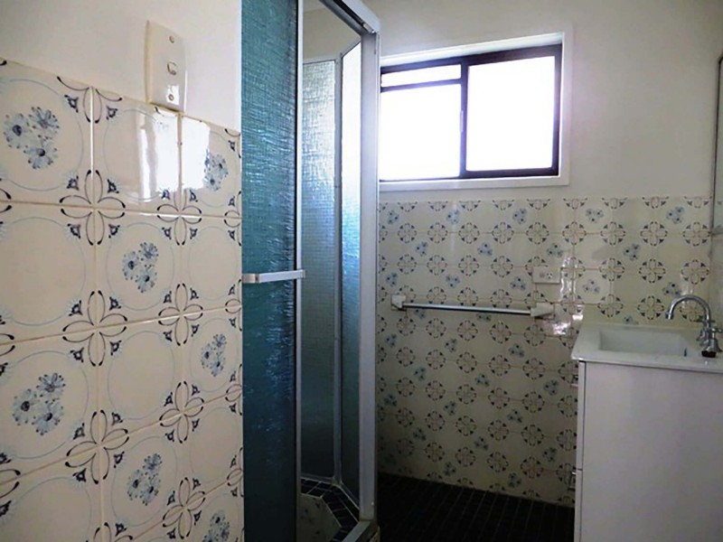 1/10 Errol Avenue, Paradise Point QLD 4216