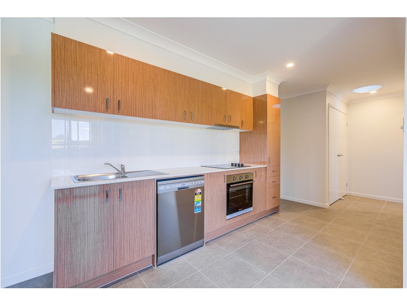 2/36 Pelham Street, Logan Reserve QLD 4133