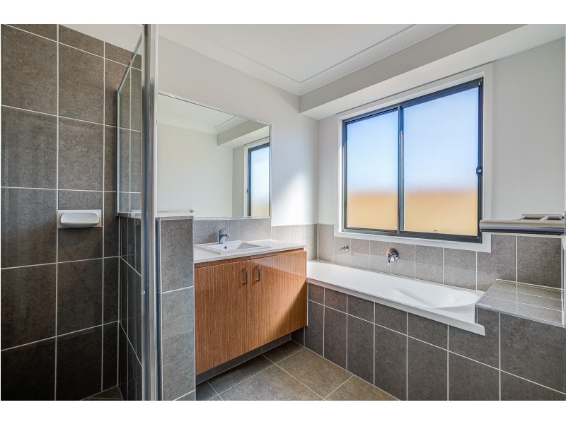 1/36 Pelham Street, Logan Reserve QLD 4133