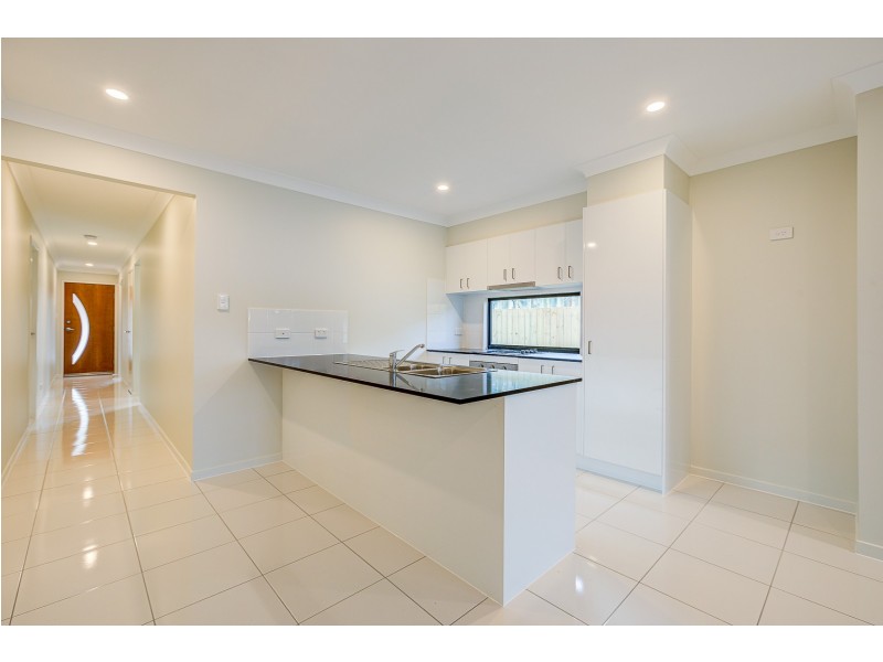 1/13 Seaford Street, Pimpama QLD 4209
